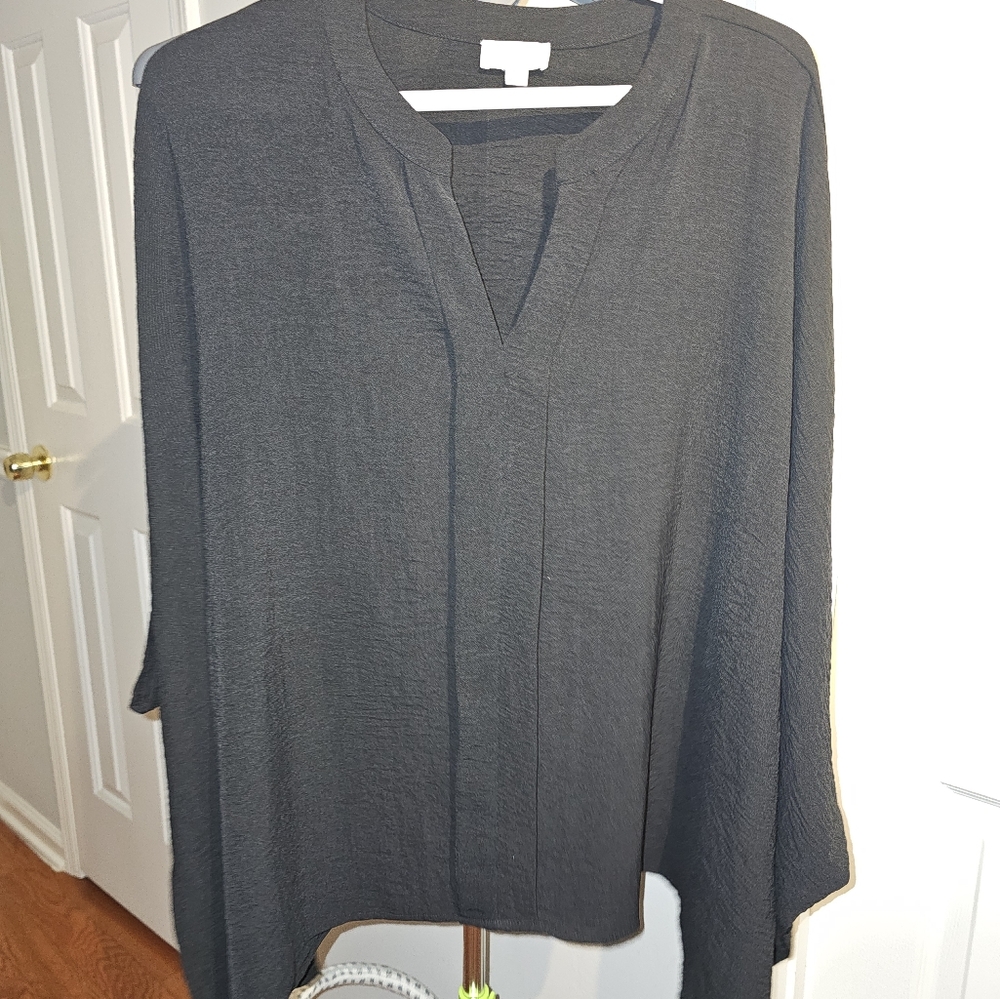 Oversized black shirt